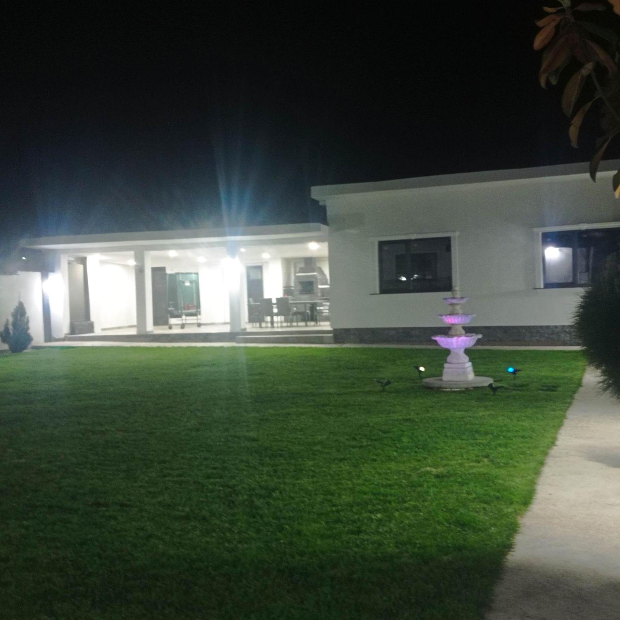 مبيت وإفطار بايلي أونو ماي Casa Leahu المظهر الخارجي الصورة